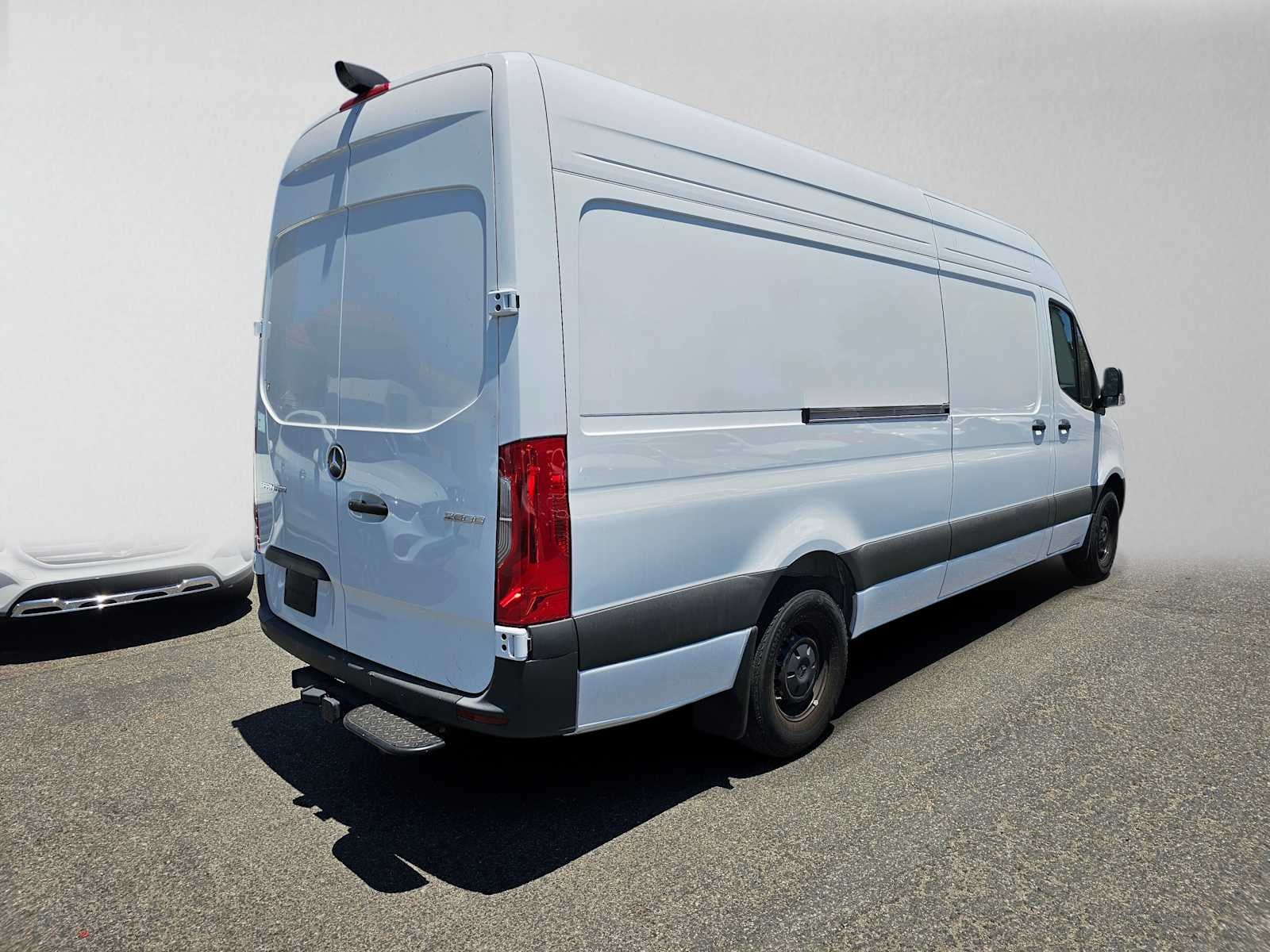 2025 Mercedes-Benz Sprinter Cargo Van 2500 High Roof I4 Diesel HO 170 RWD