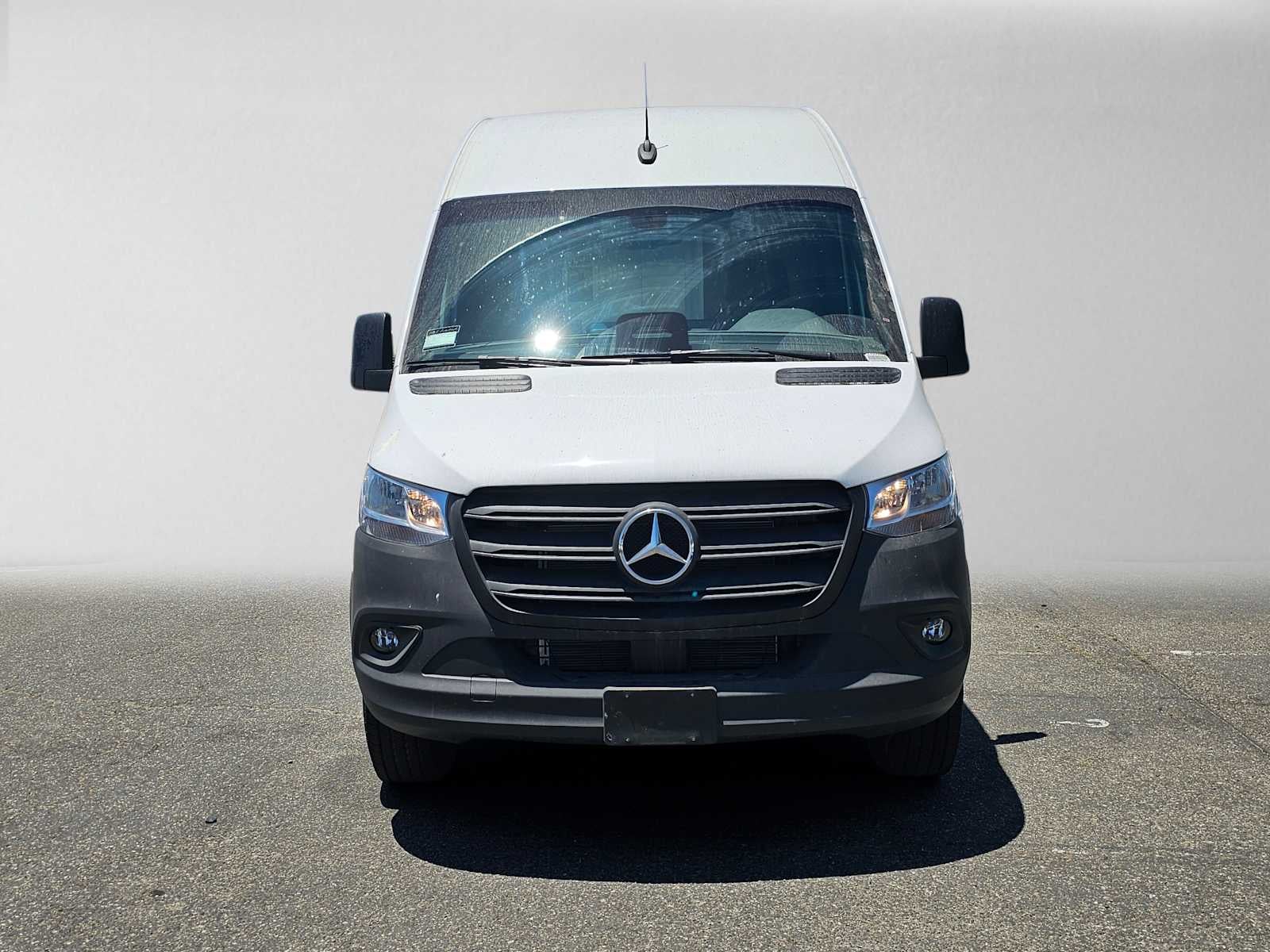2025 Mercedes-Benz Sprinter Cargo Van 2500 High Roof I4 Diesel HO 170 RWD