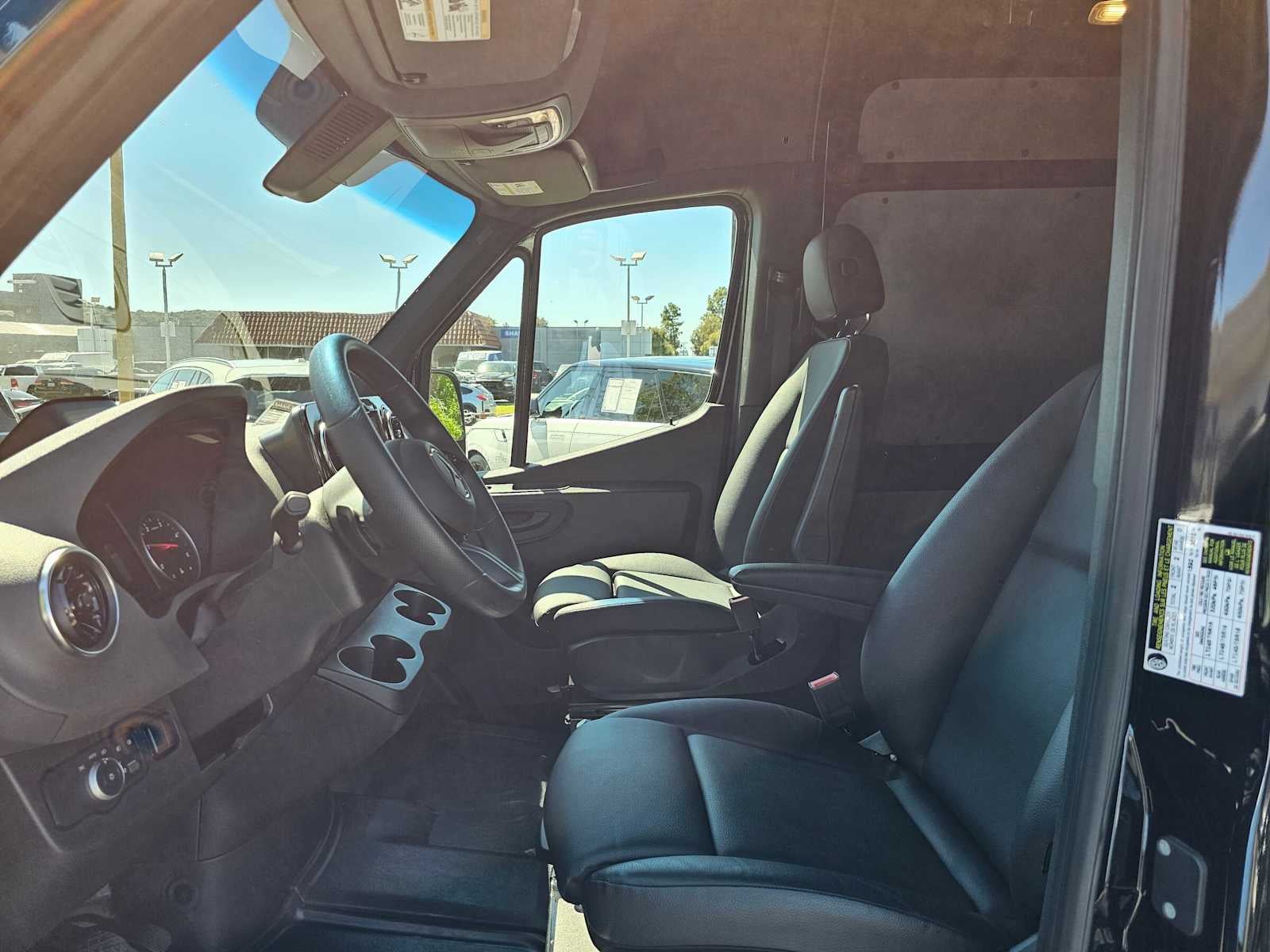 2025 Mercedes-Benz Sprinter Cargo Van 2500 High Roof I4 Diesel HO 170 RWD