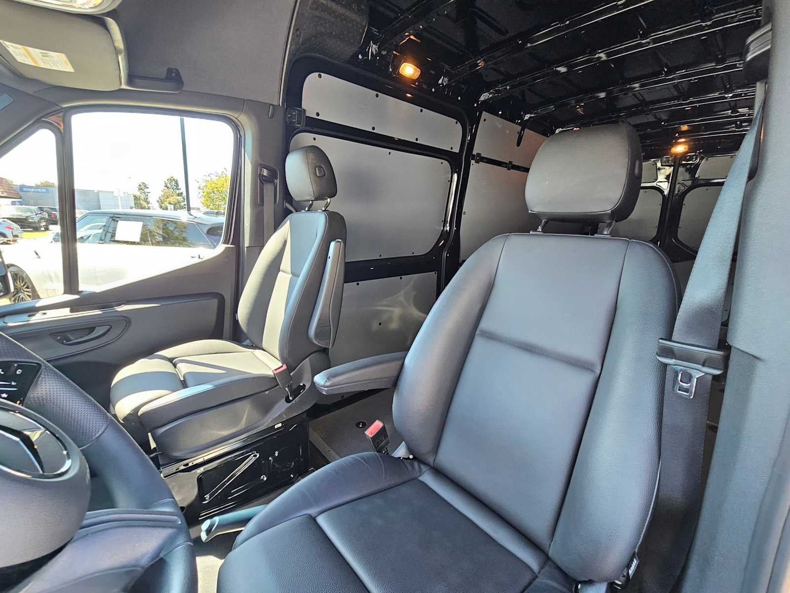2025 Mercedes-Benz Sprinter Cargo Van 2500 High Roof I4 Diesel HO 170 RWD