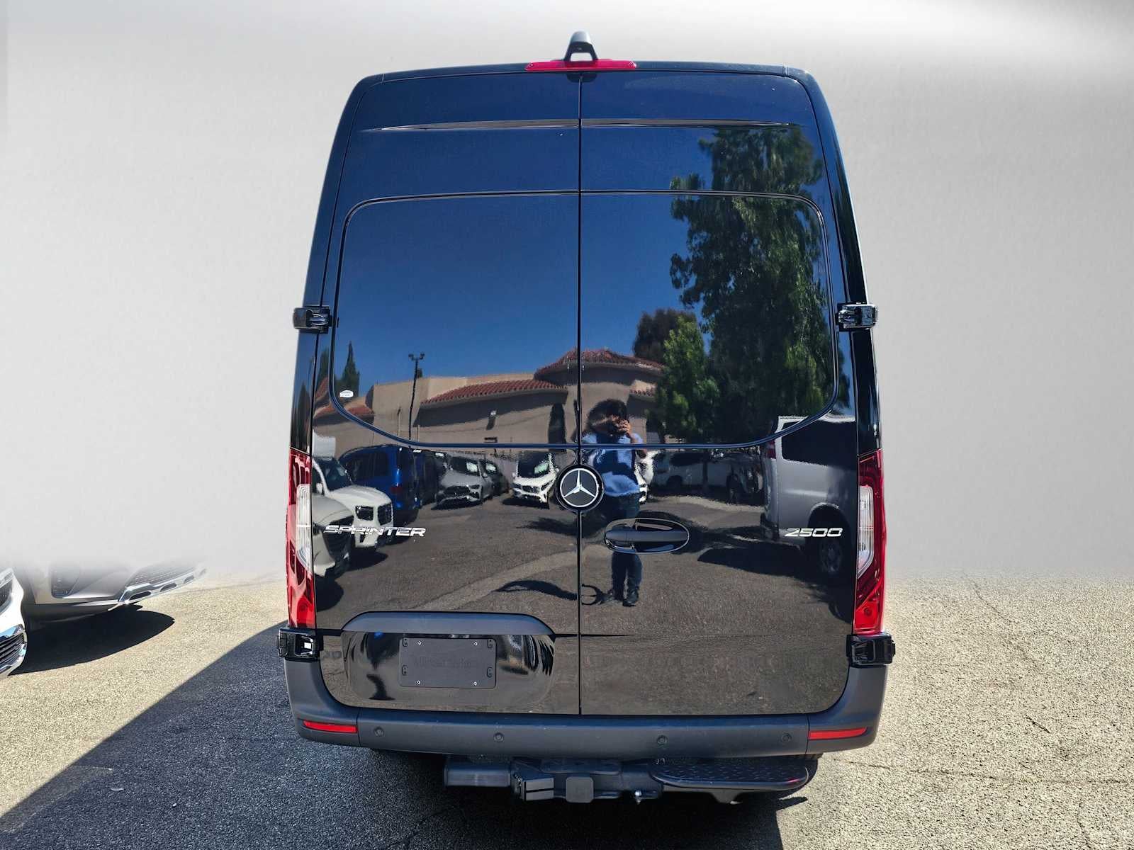 2025 Mercedes-Benz Sprinter Cargo Van 2500 High Roof I4 Diesel HO 170 RWD