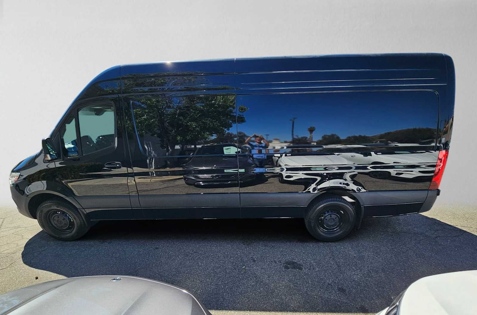 2025 Mercedes-Benz Sprinter Cargo Van 2500 High Roof I4 Diesel HO 170 RWD