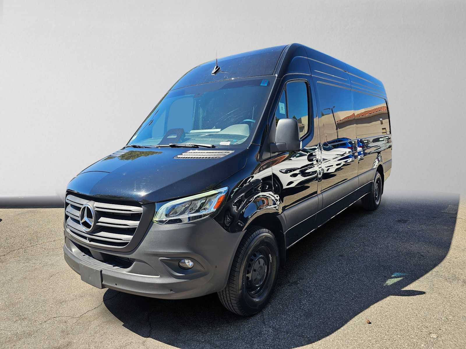 2025 Mercedes-Benz Sprinter Cargo Van 2500 High Roof I4 Diesel HO 170 RWD