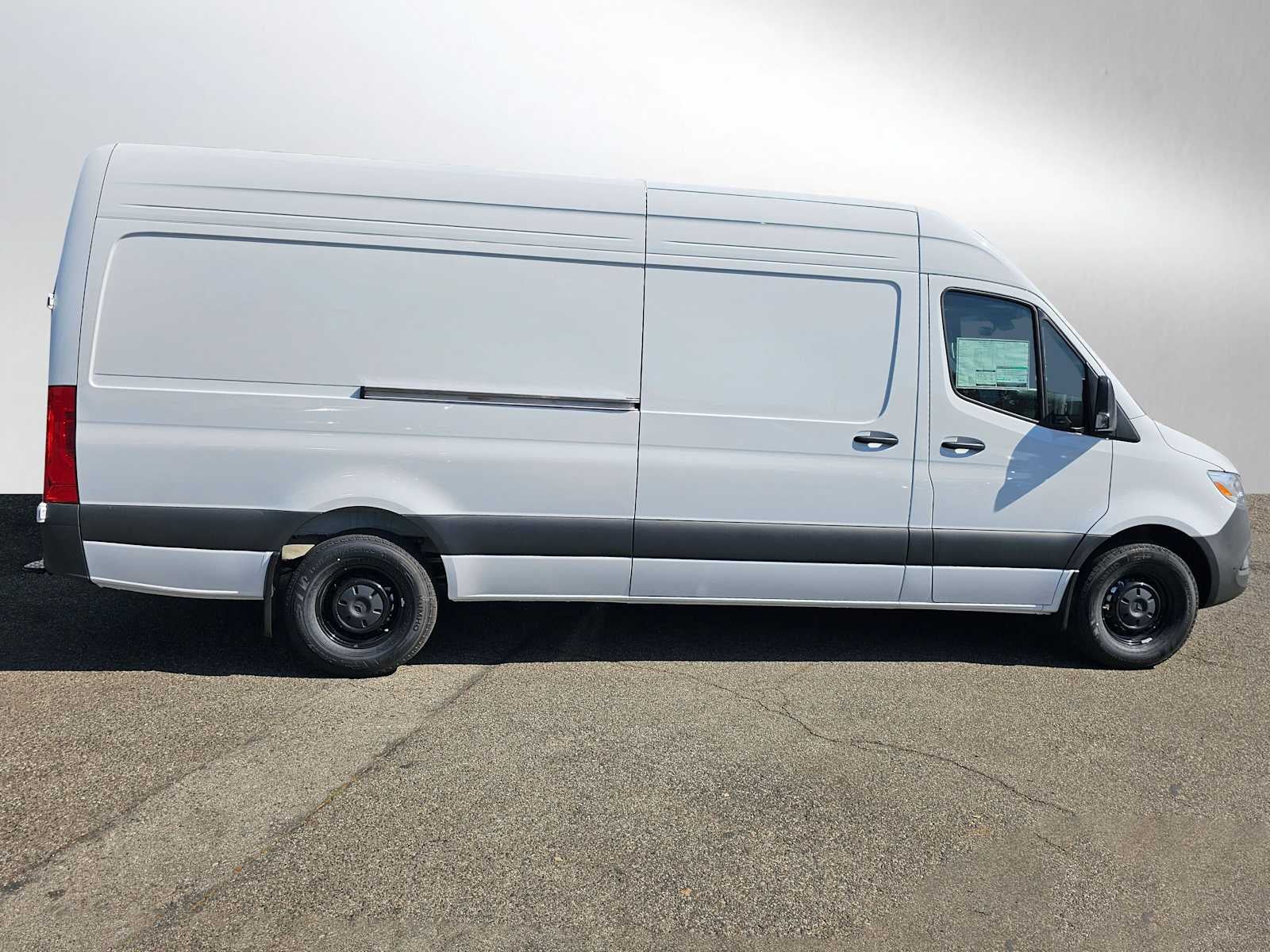 2025 Mercedes-Benz Sprinter Cargo Van 2500 High Roof I4 Diesel HO 170" RWD