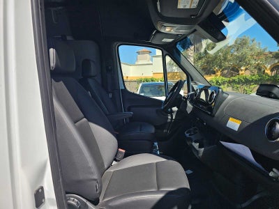 2026 Mercedes-Benz Sprinter 2500 High Roof I4 Diesel HO 170 RWD