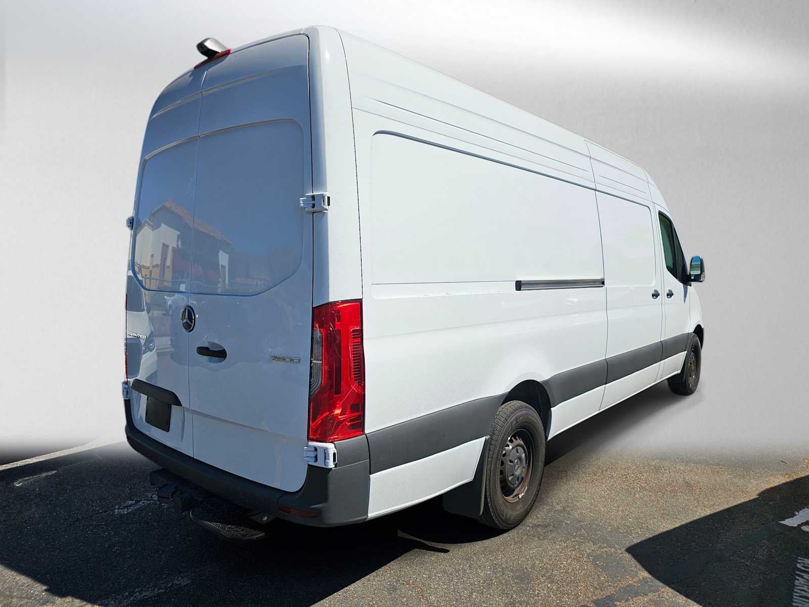 2026 Mercedes-Benz Sprinter 2500 High Roof I4 Diesel HO 170 RWD