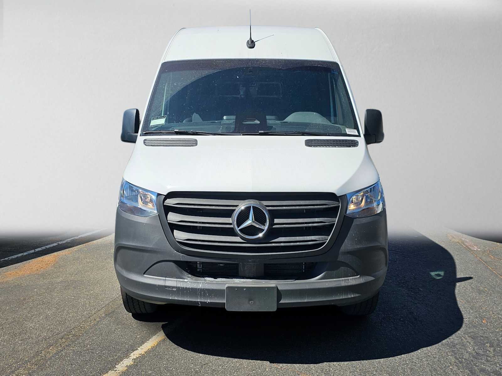 2026 Mercedes-Benz Sprinter 2500 High Roof I4 Diesel HO 170 RWD
