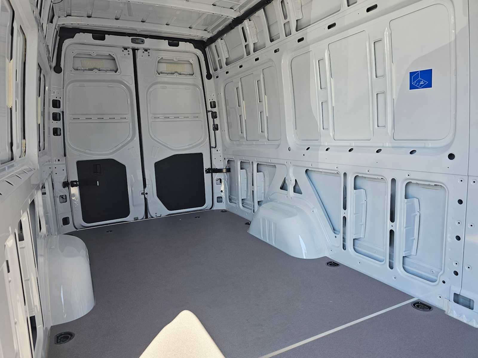 2025 Mercedes-Benz eSprinter Cargo Van 2500 High Roof HO 170 RWD