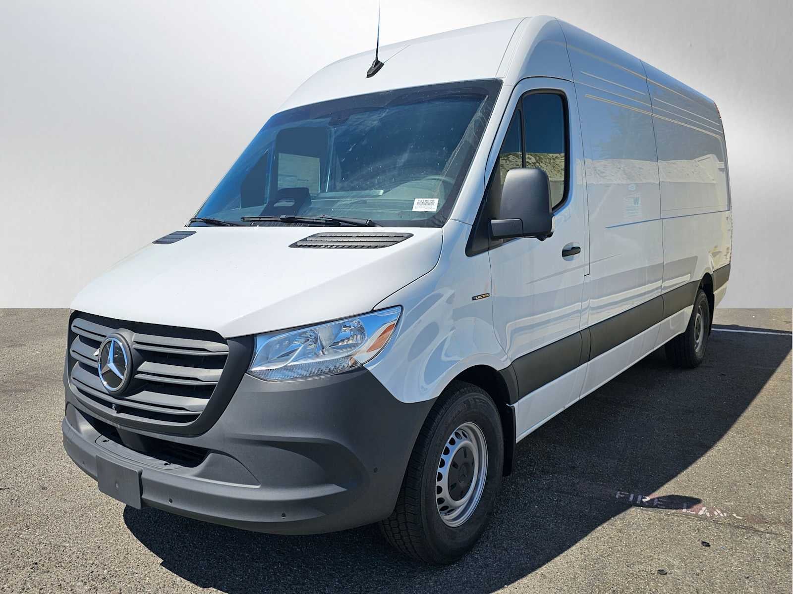 2025 Mercedes-Benz eSprinter Cargo Van 2500 High Roof HO 170 RWD