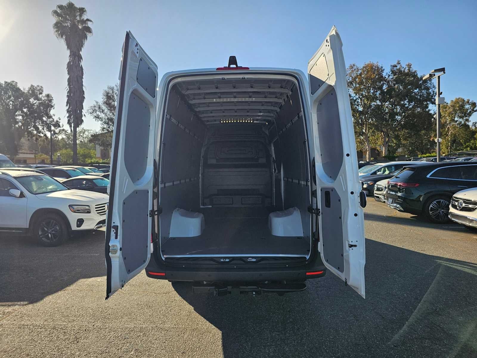2026 Mercedes-Benz Sprinter Cargo Van 3500XD High Roof I4 Diesel HO 170 RWD