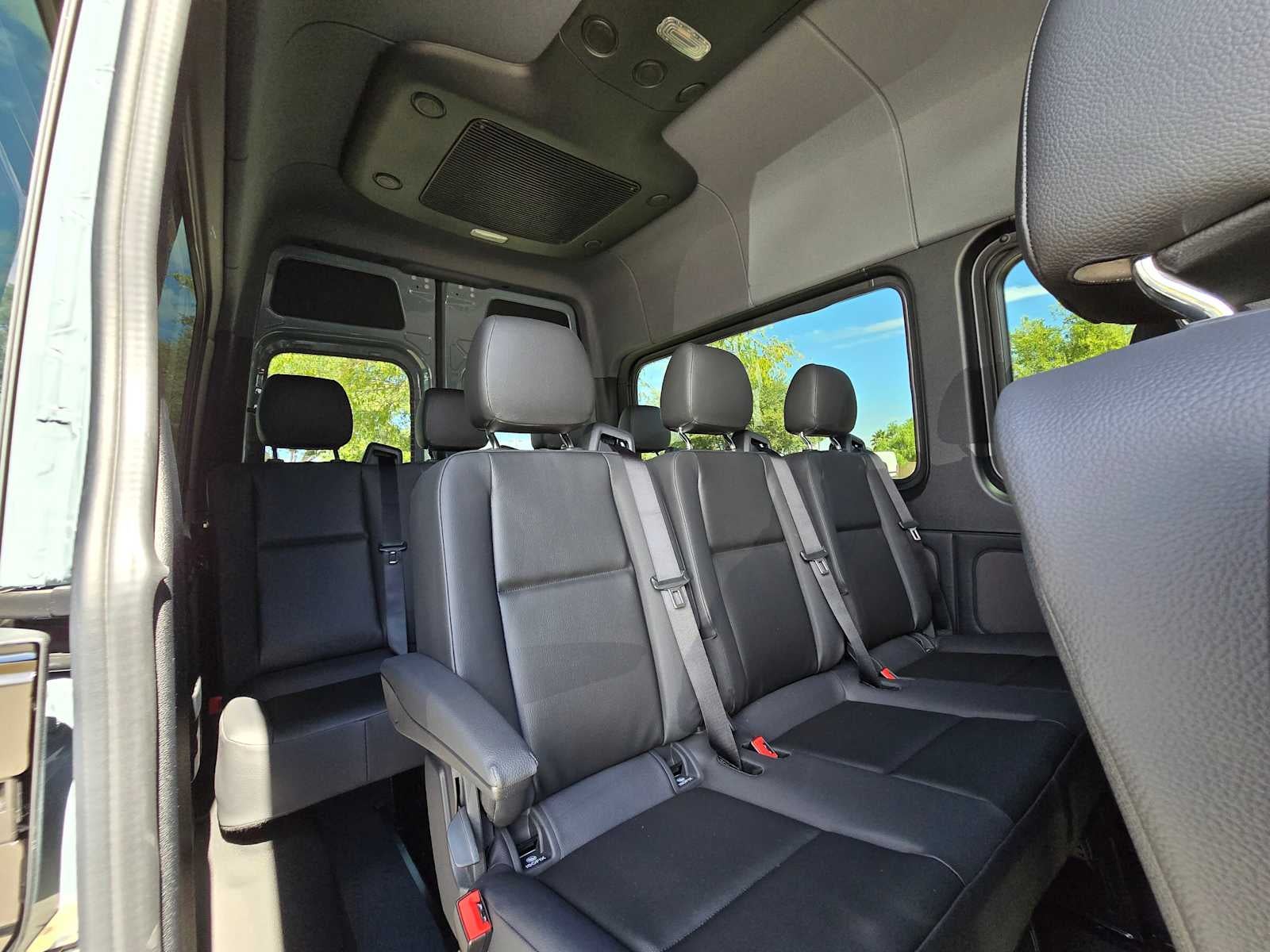 2025 Mercedes-Benz Sprinter Passenger Van 2500 Standard Roof I4 Diesel HO 144 RWD
