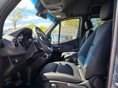 2025 Mercedes-Benz Sprinter Passenger Van 2500 Standard Roof I4 Diesel HO 144 RWD