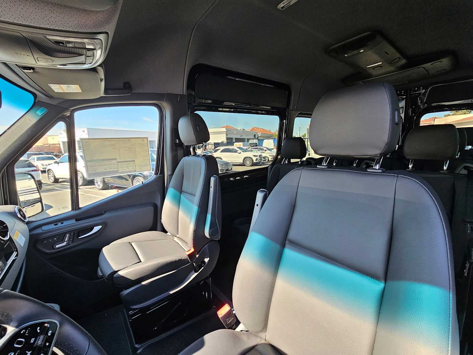 2024 Mercedes-Benz Sprinter 2500 Standard Roof I4 Diesel HO 144" RWD