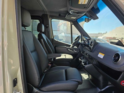 2026 Mercedes-Benz Sprinter Passenger Van 2500 Standard Roof I4 Diesel HO 144 RWD