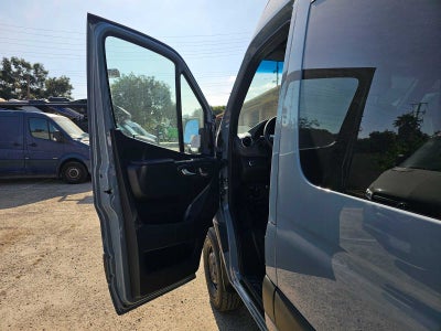 2026 Mercedes-Benz Sprinter Passenger Van 2500 Standard Roof I4 Diesel HO 144 AWD
