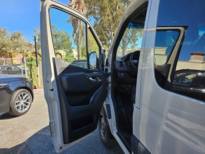 2026 Mercedes-Benz Sprinter Passenger Van 2500 Standard Roof I4 Diesel HO 144 AWD