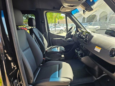 2026 Mercedes-Benz Sprinter Passenger Van 2500 High Roof I4 Diesel HO 170 RWD