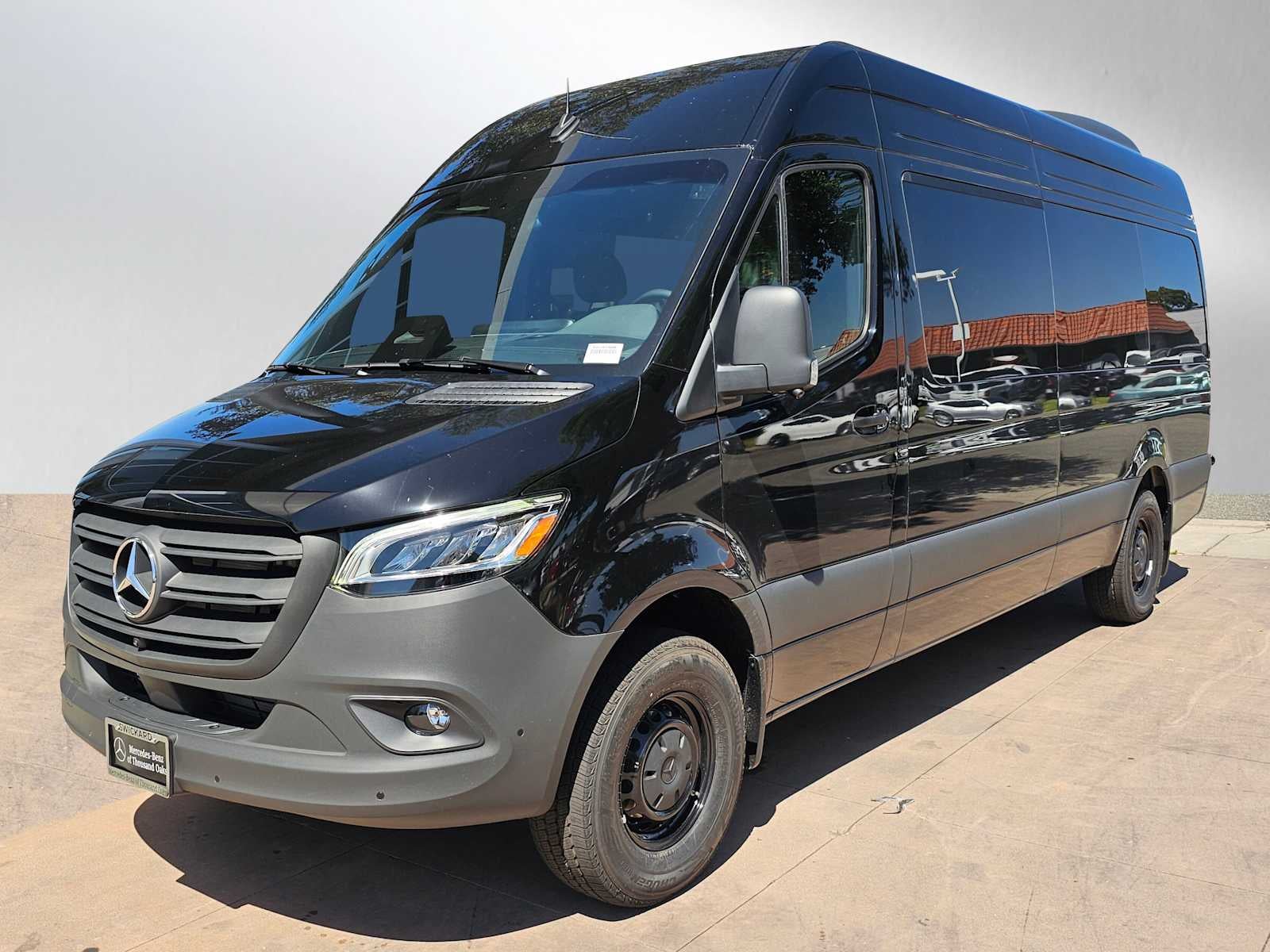 2026 Mercedes-Benz Sprinter Passenger Van 2500 High Roof I4 Diesel HO 170 RWD
