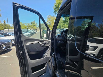 2026 Mercedes-Benz Sprinter Passenger Van 2500 High Roof I4 Diesel HO 170 RWD