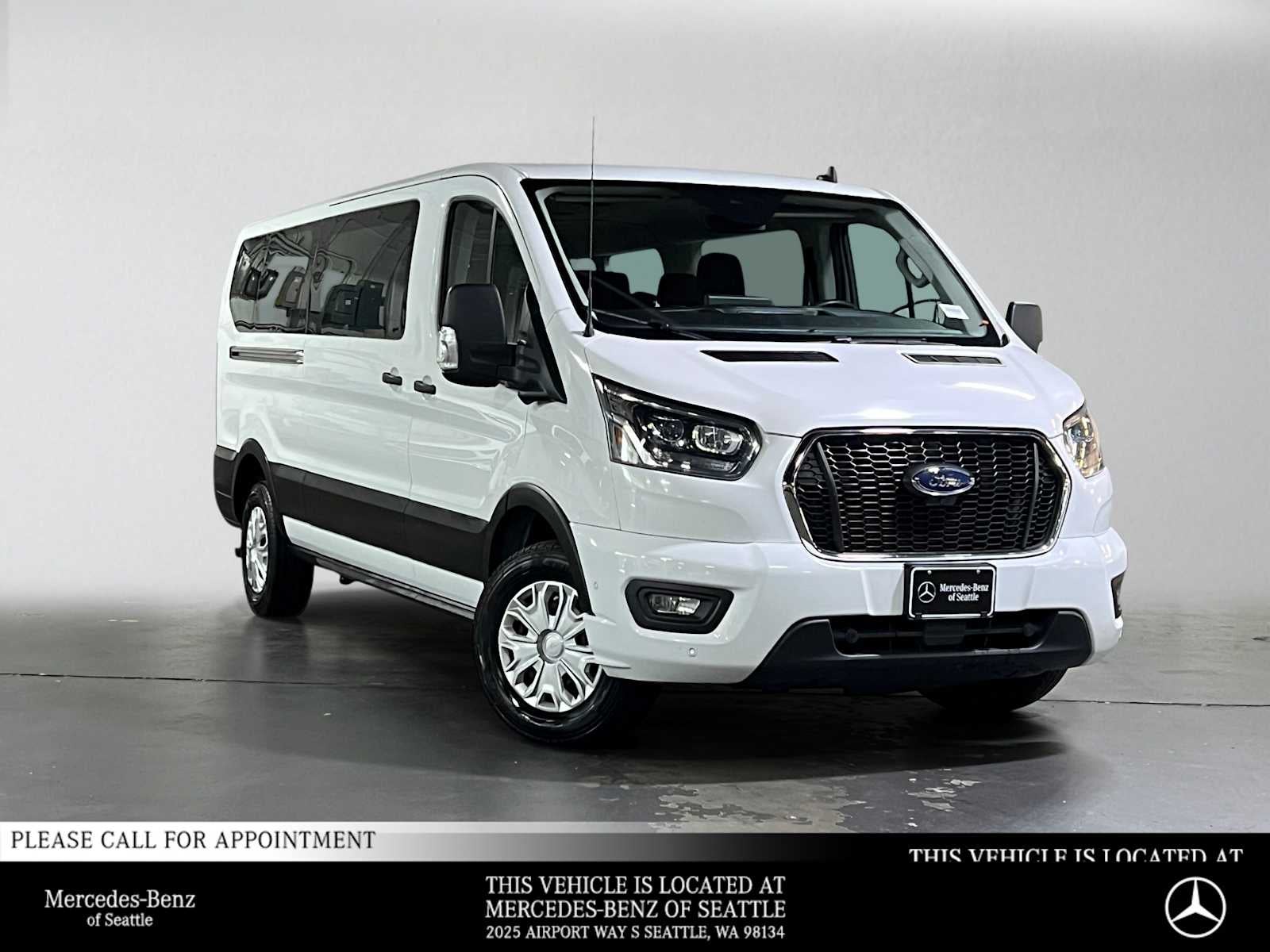 2023 Ford Transit Passenger Wagon XLT