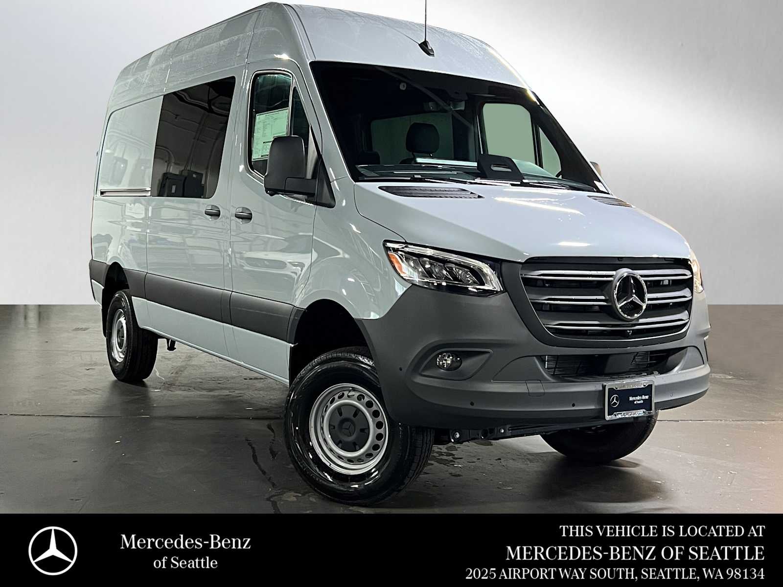 2026 Mercedes-Benz Sprinter 2500 Standard Roof I4 Diesel HO 144 AWD