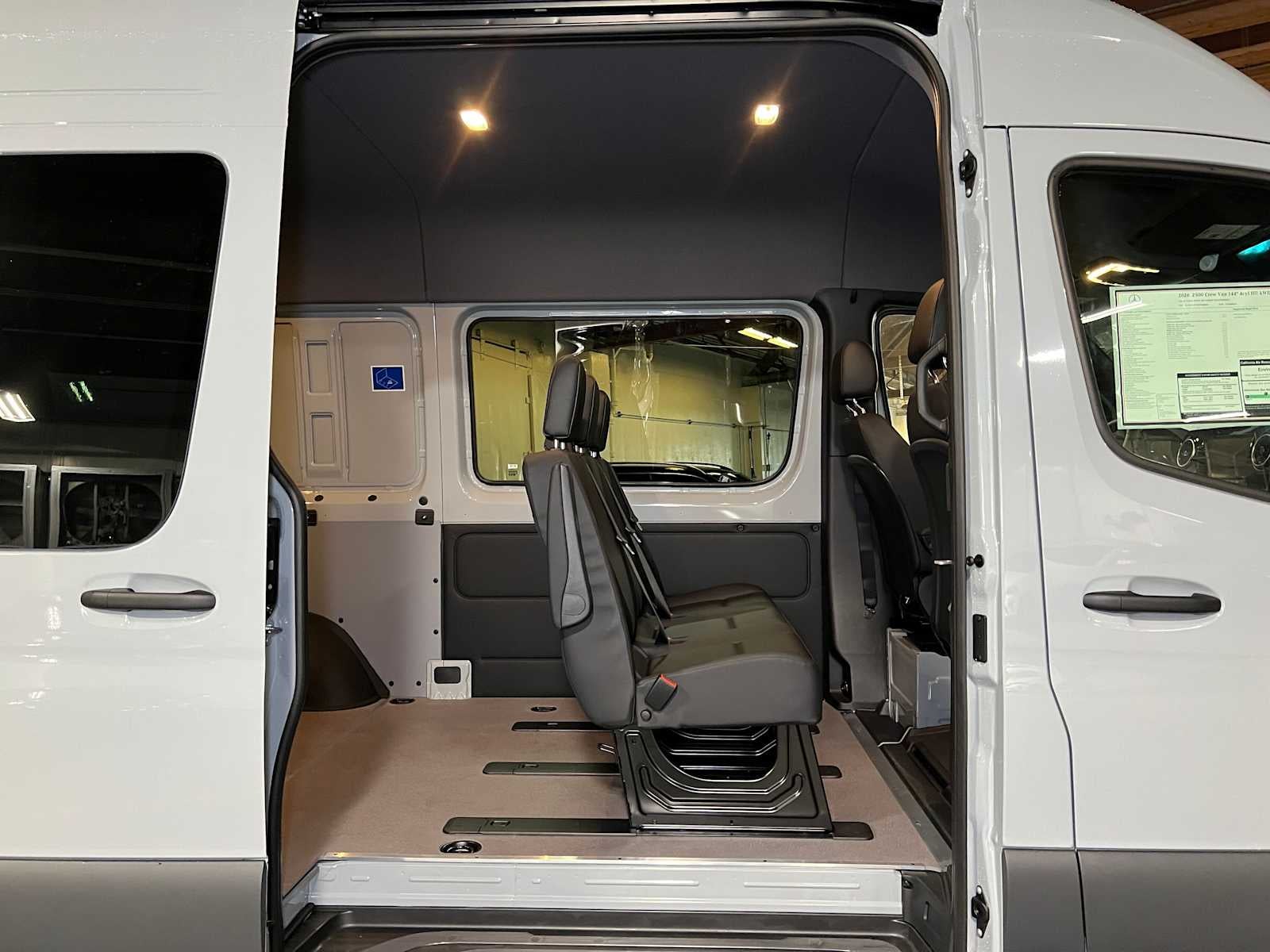 2026 Mercedes-Benz Sprinter 2500 Standard Roof I4 Diesel HO 144 AWD