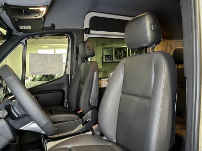 2026 Mercedes-Benz Sprinter 2500 Standard Roof I4 Diesel HO 144 AWD