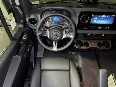 2026 Mercedes-Benz Sprinter 2500 Standard Roof I4 Diesel HO 144 AWD