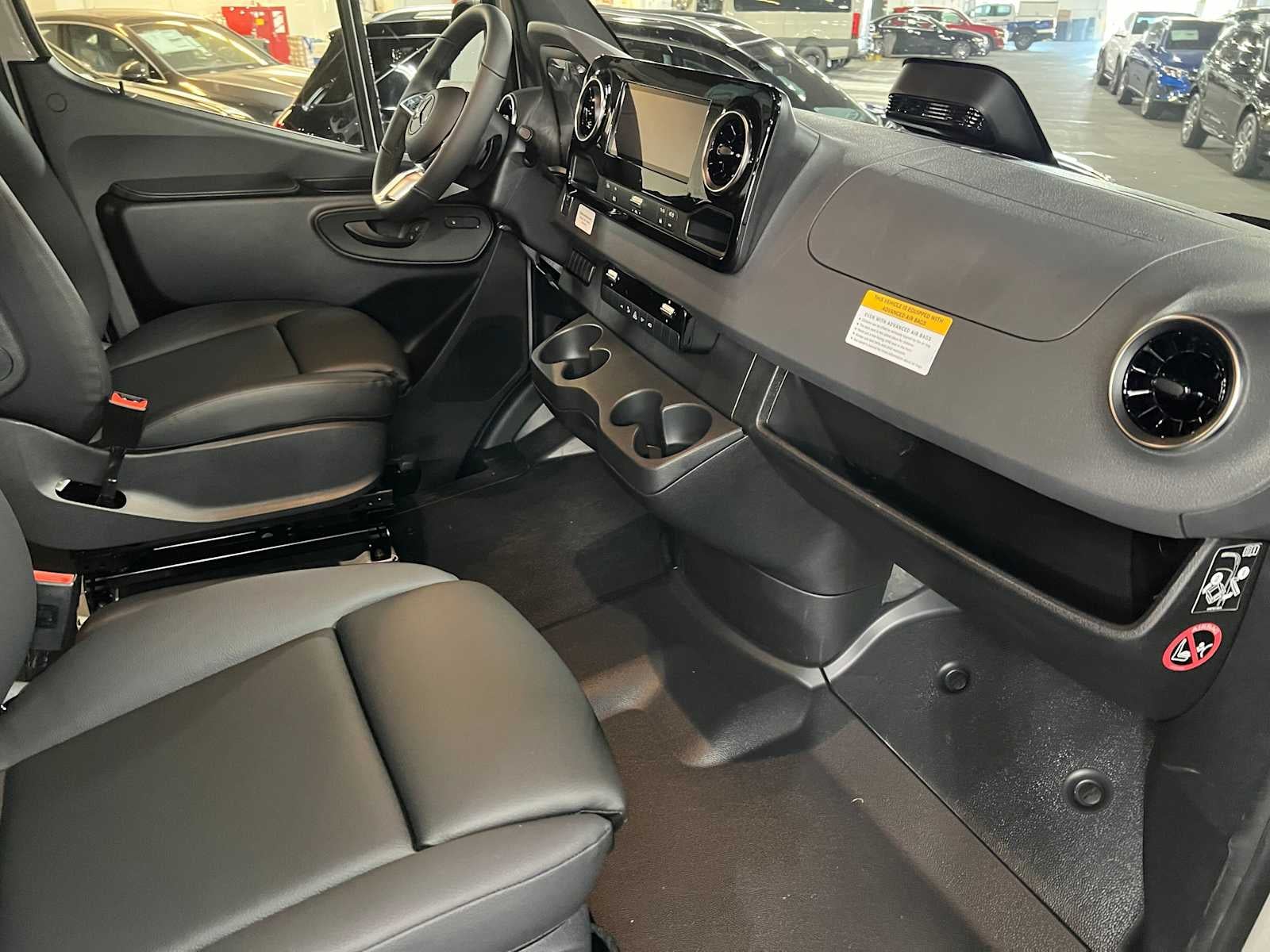 2026 Mercedes-Benz Sprinter 2500 Standard Roof I4 Diesel HO 144 AWD