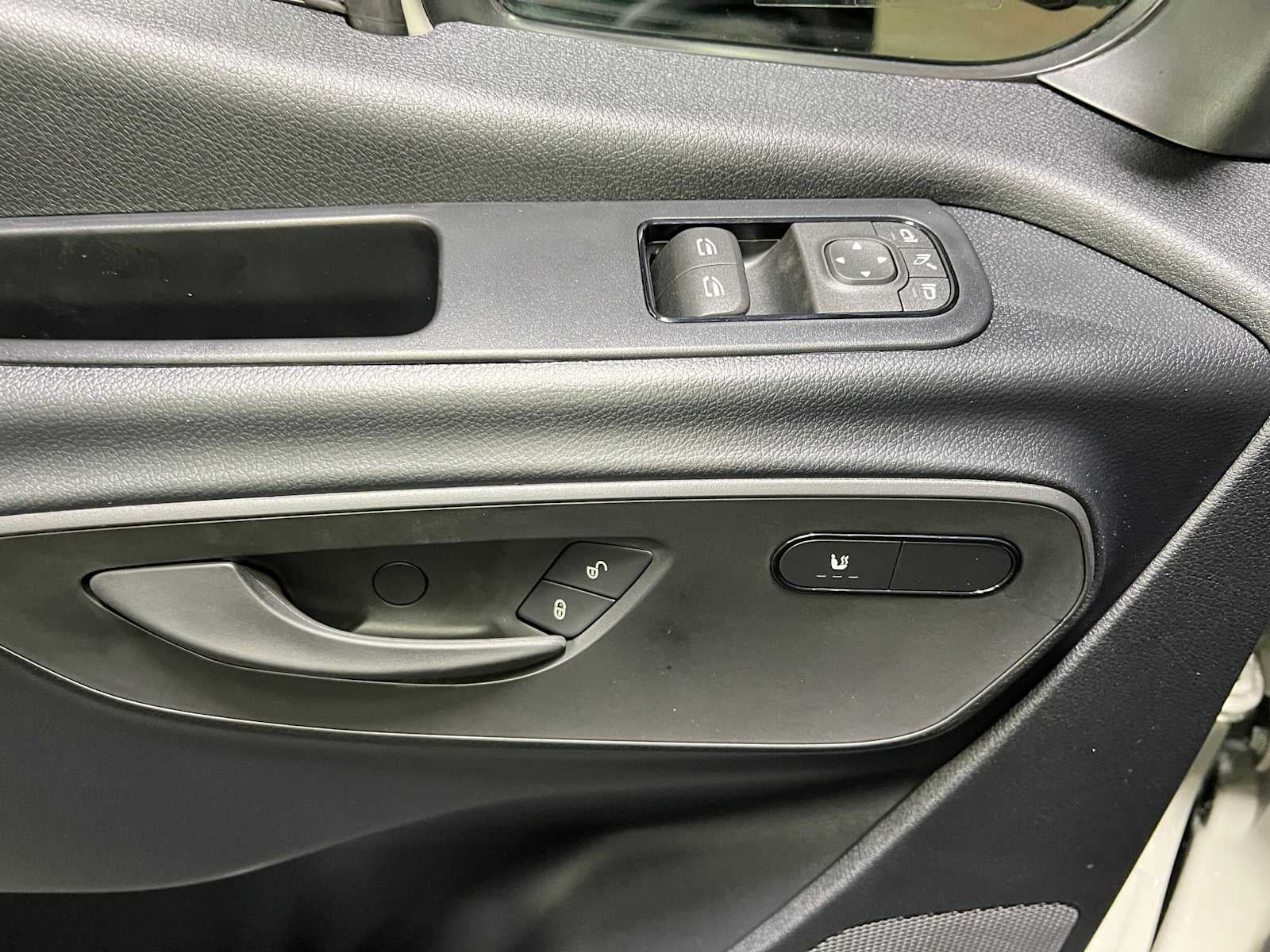 2026 Mercedes-Benz Sprinter 2500 Standard Roof I4 Diesel HO 144 AWD