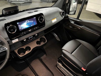 2026 Mercedes-Benz Sprinter 2500 Standard Roof I4 Diesel HO 144 AWD