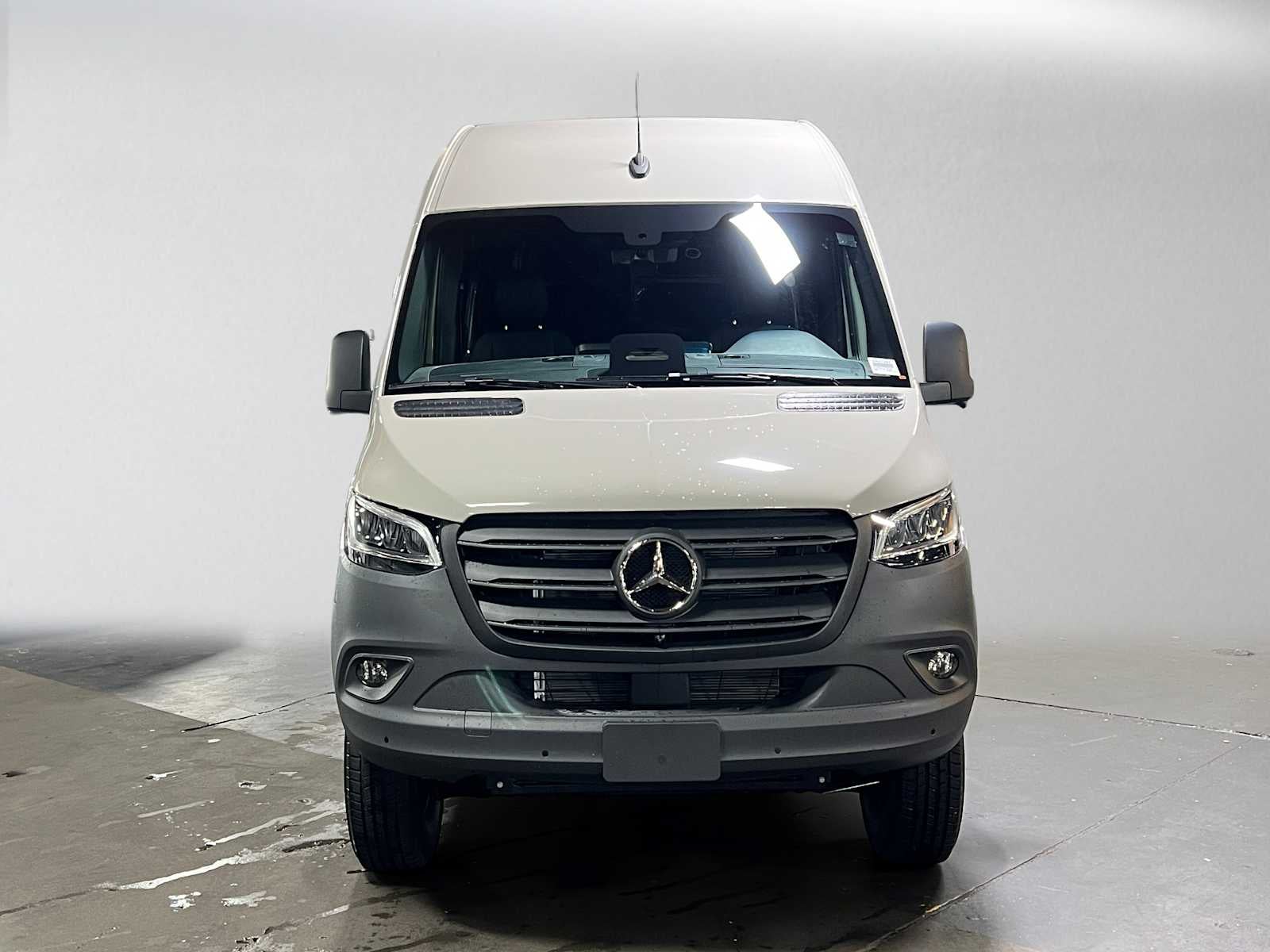 2026 Mercedes-Benz Sprinter 2500 Standard Roof I4 Diesel HO 144 AWD