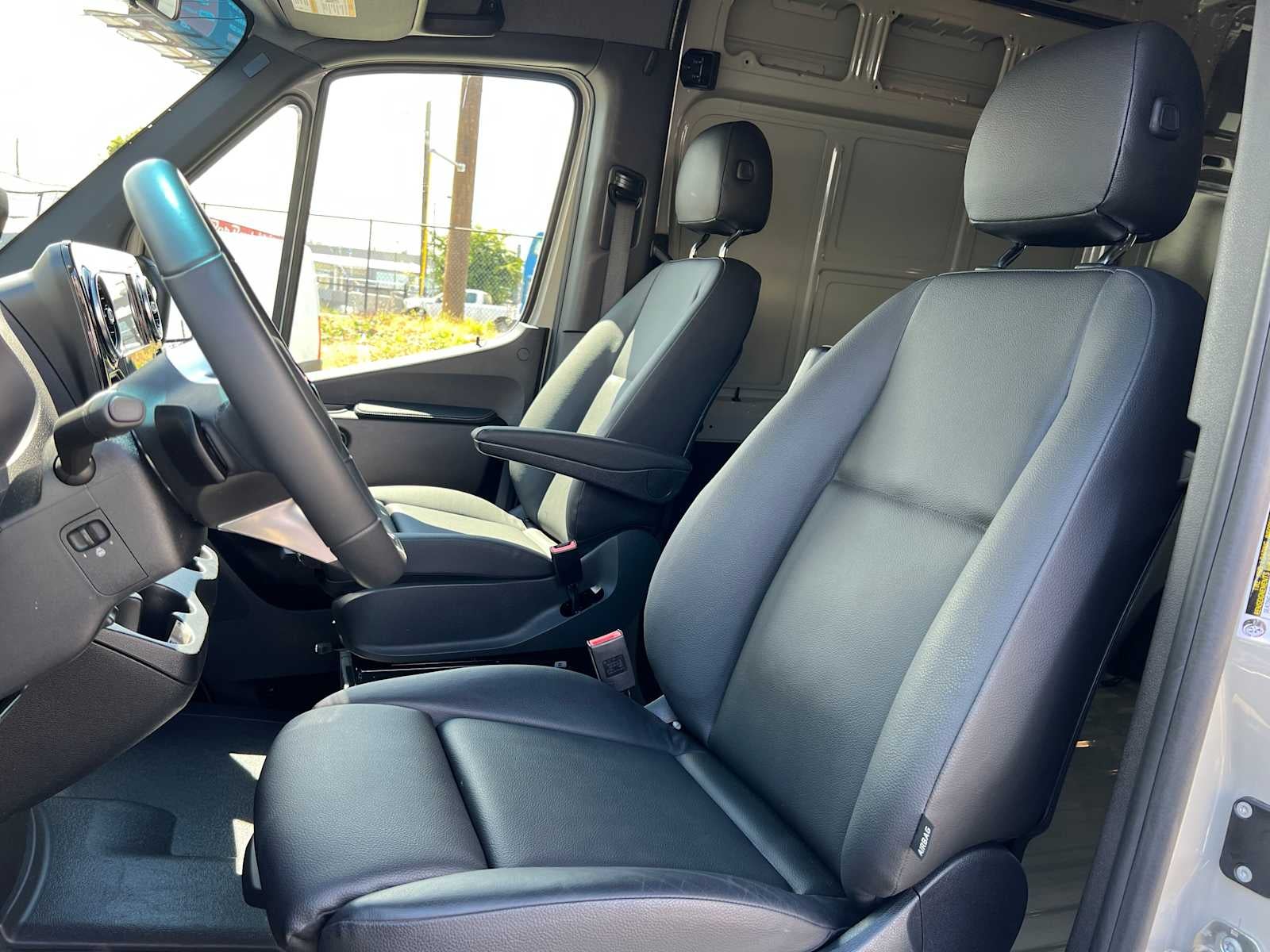 2026 Mercedes-Benz Sprinter 2500 Standard Roof I4 Diesel HO 144 AWD