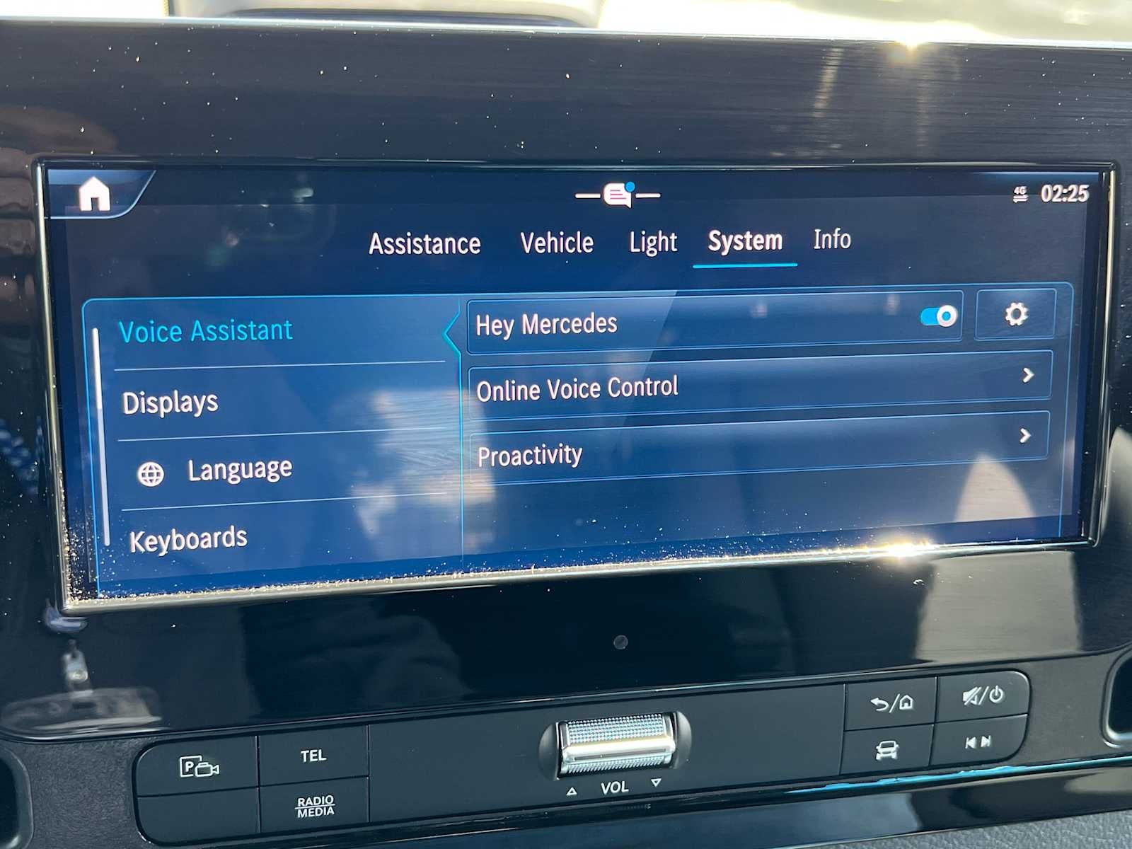 2026 Mercedes-Benz Sprinter 2500 Standard Roof I4 Diesel HO 144 AWD