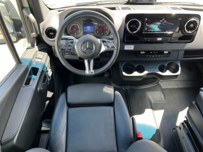 2026 Mercedes-Benz Sprinter 2500 Standard Roof I4 Diesel HO 144 AWD