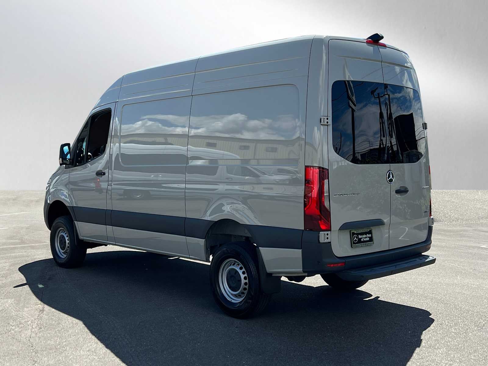 2026 Mercedes-Benz Sprinter 2500 Standard Roof I4 Diesel HO 144 AWD