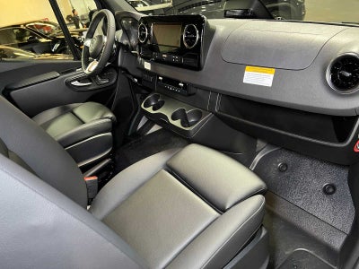 2026 Mercedes-Benz Sprinter 2500 Standard Roof I4 Diesel HO 144 AWD