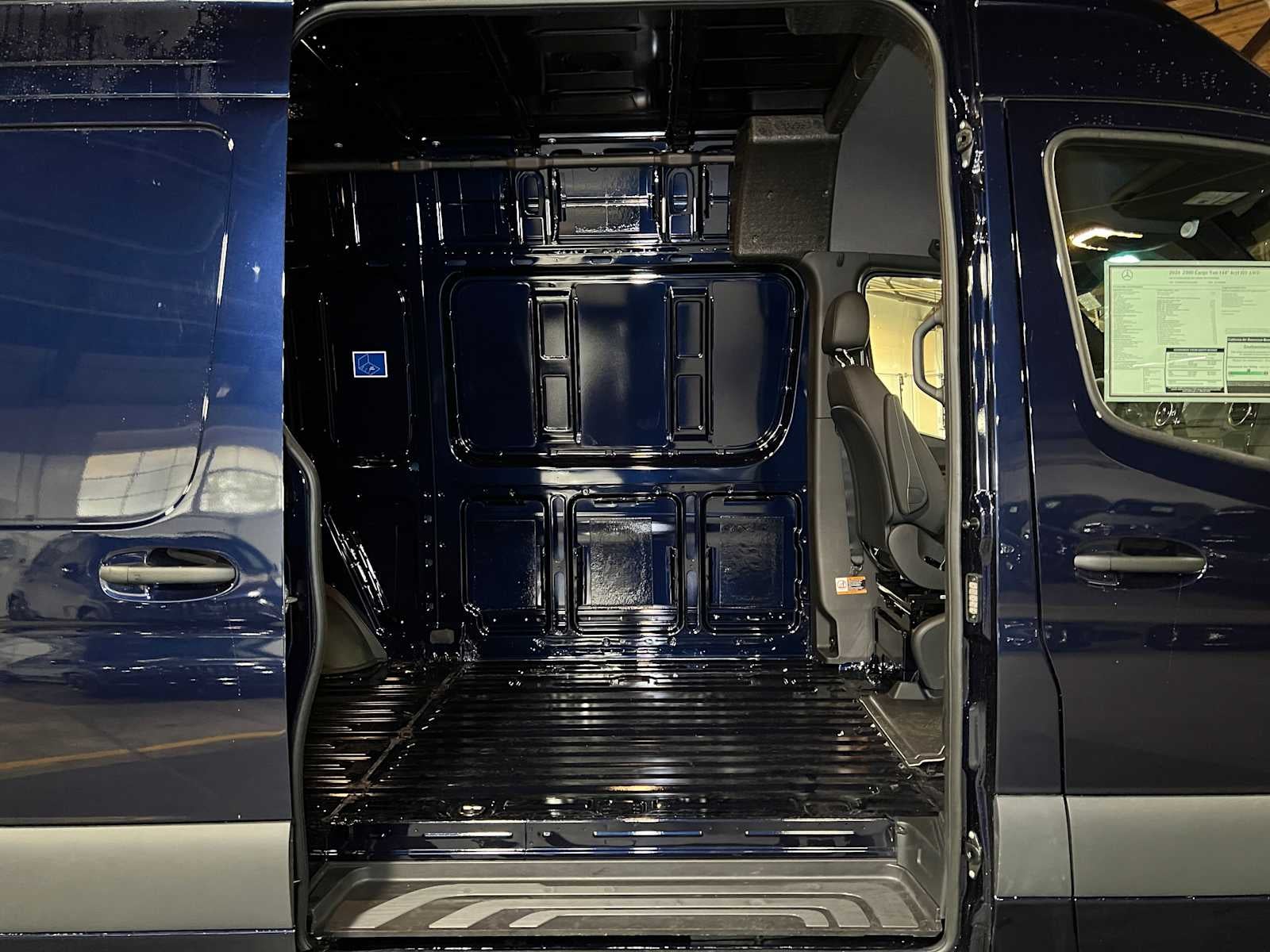 2026 Mercedes-Benz Sprinter 2500 Standard Roof I4 Diesel HO 144 AWD