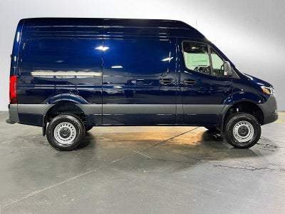 2026 Mercedes-Benz Sprinter 2500 Standard Roof I4 Diesel HO 144 AWD