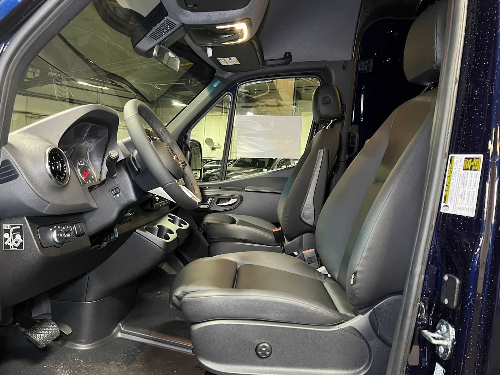 2026 Mercedes-Benz Sprinter 2500 Standard Roof I4 Diesel HO 144 AWD