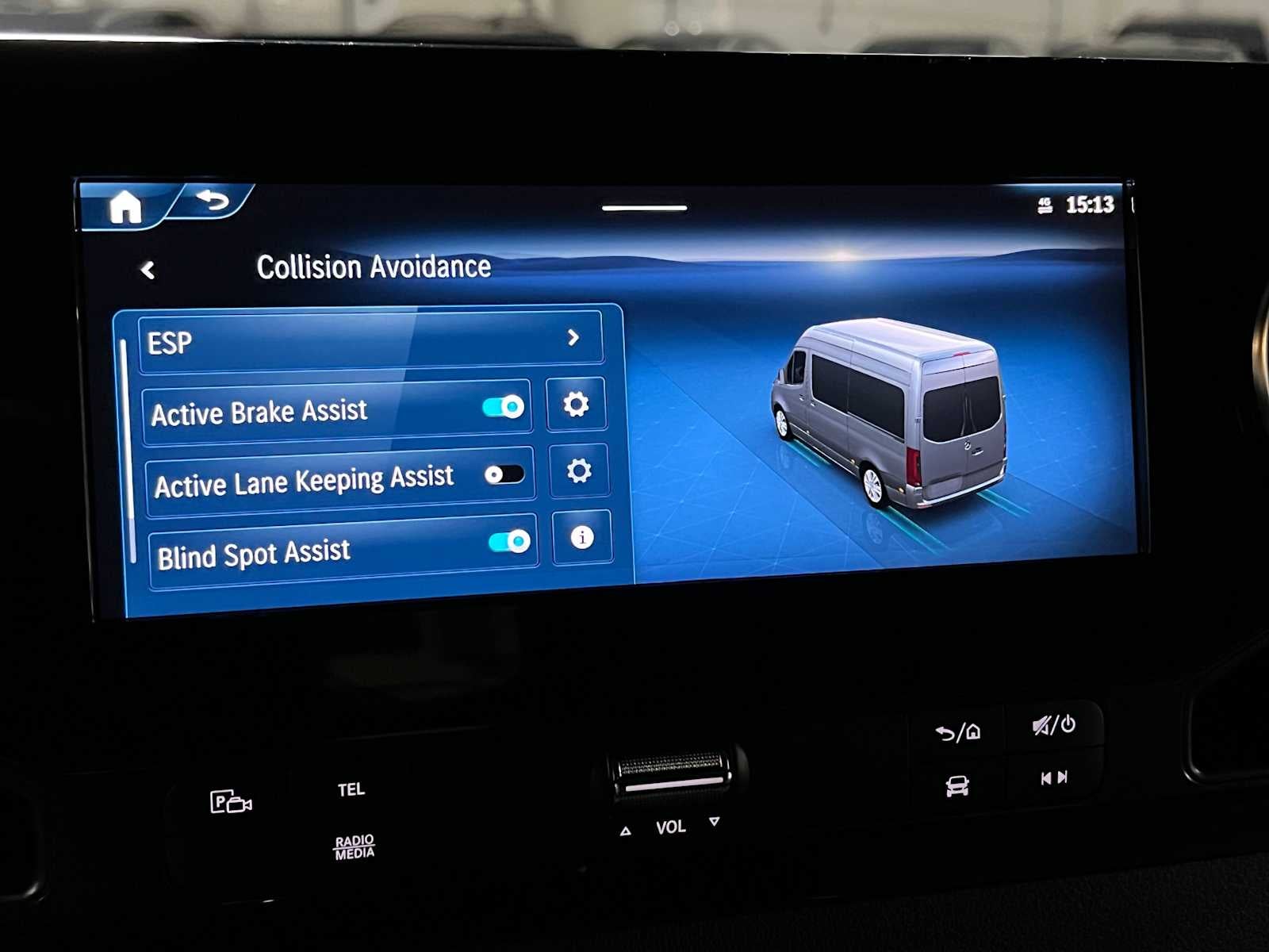 2026 Mercedes-Benz Sprinter 2500 Standard Roof I4 Diesel HO 144 AWD