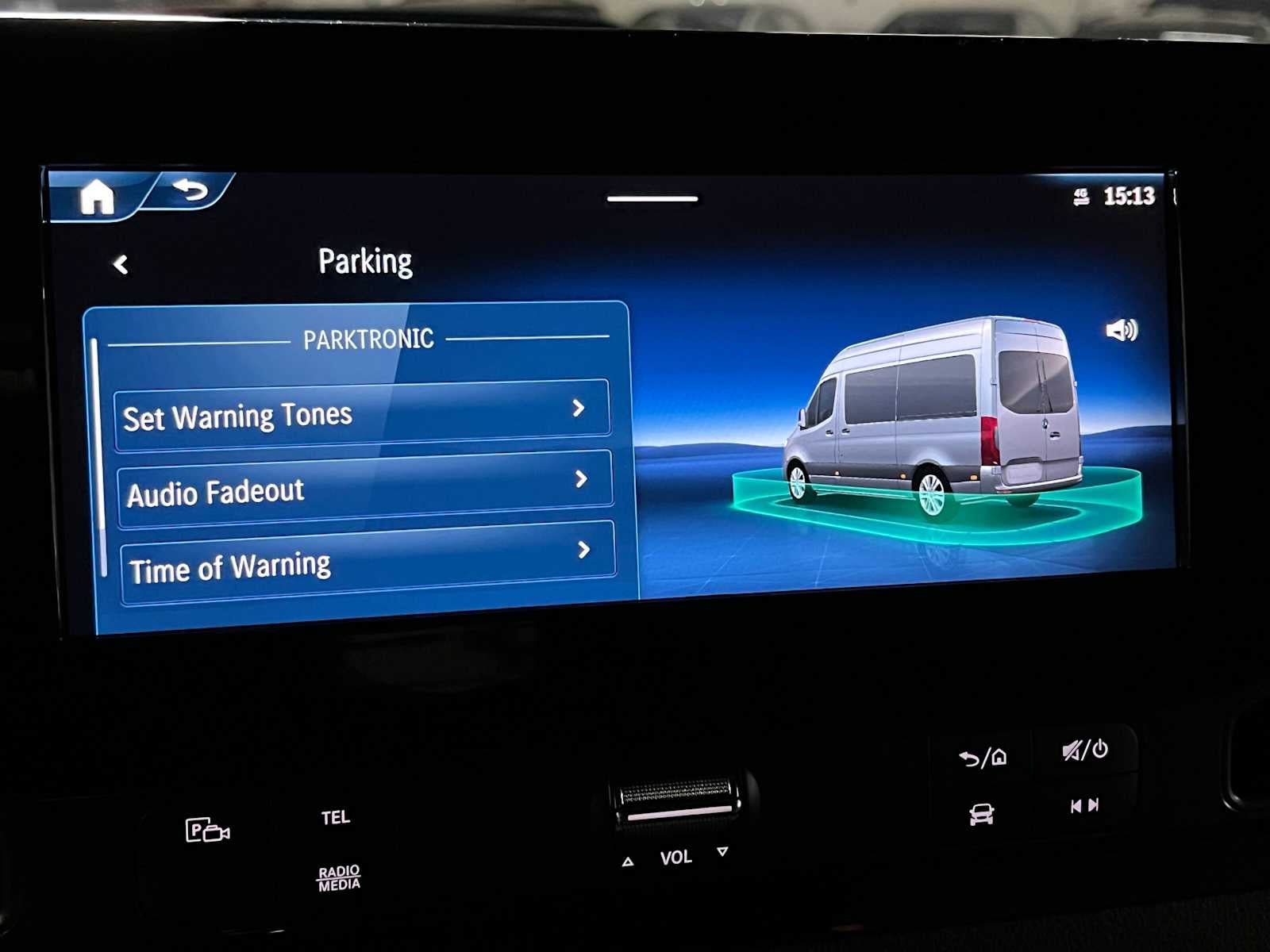 2026 Mercedes-Benz Sprinter 2500 Standard Roof I4 Diesel HO 144 AWD