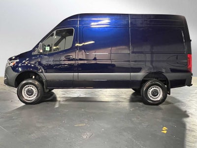 2026 Mercedes-Benz Sprinter 2500 Standard Roof I4 Diesel HO 144 AWD
