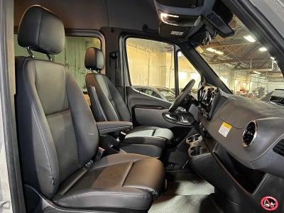 2026 Mercedes-Benz Sprinter 2500 Standard Roof I4 Diesel HO 144 AWD