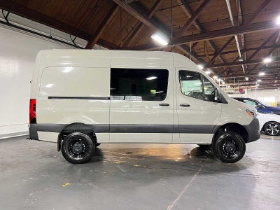 2026 Mercedes-Benz Sprinter 2500 Standard Roof I4 Diesel HO 144 AWD
