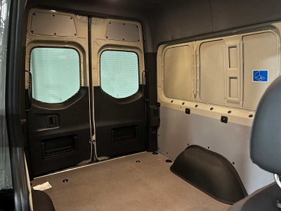 2026 Mercedes-Benz Sprinter 2500 Standard Roof I4 Diesel HO 144 AWD