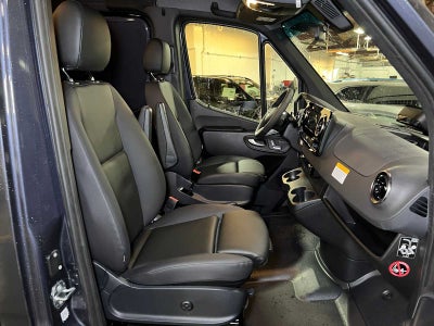 2026 Mercedes-Benz Sprinter 2500 Standard Roof I4 Diesel HO 144 AWD