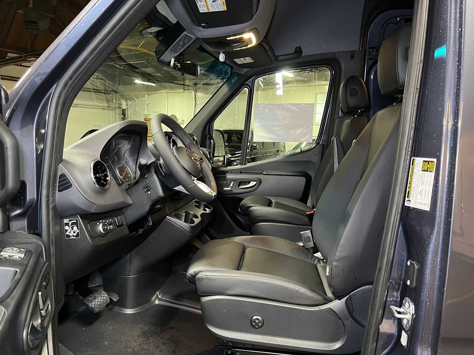 2026 Mercedes-Benz Sprinter 2500 Standard Roof I4 Diesel HO 144 AWD