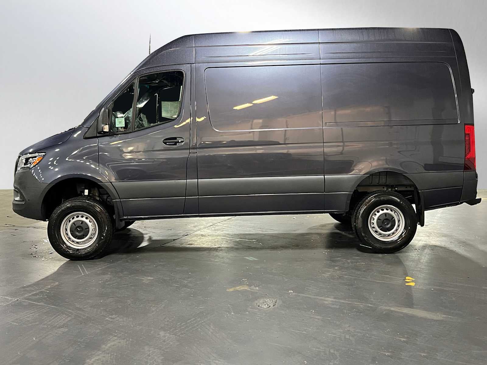 2026 Mercedes-Benz Sprinter 2500 Standard Roof I4 Diesel HO 144 AWD