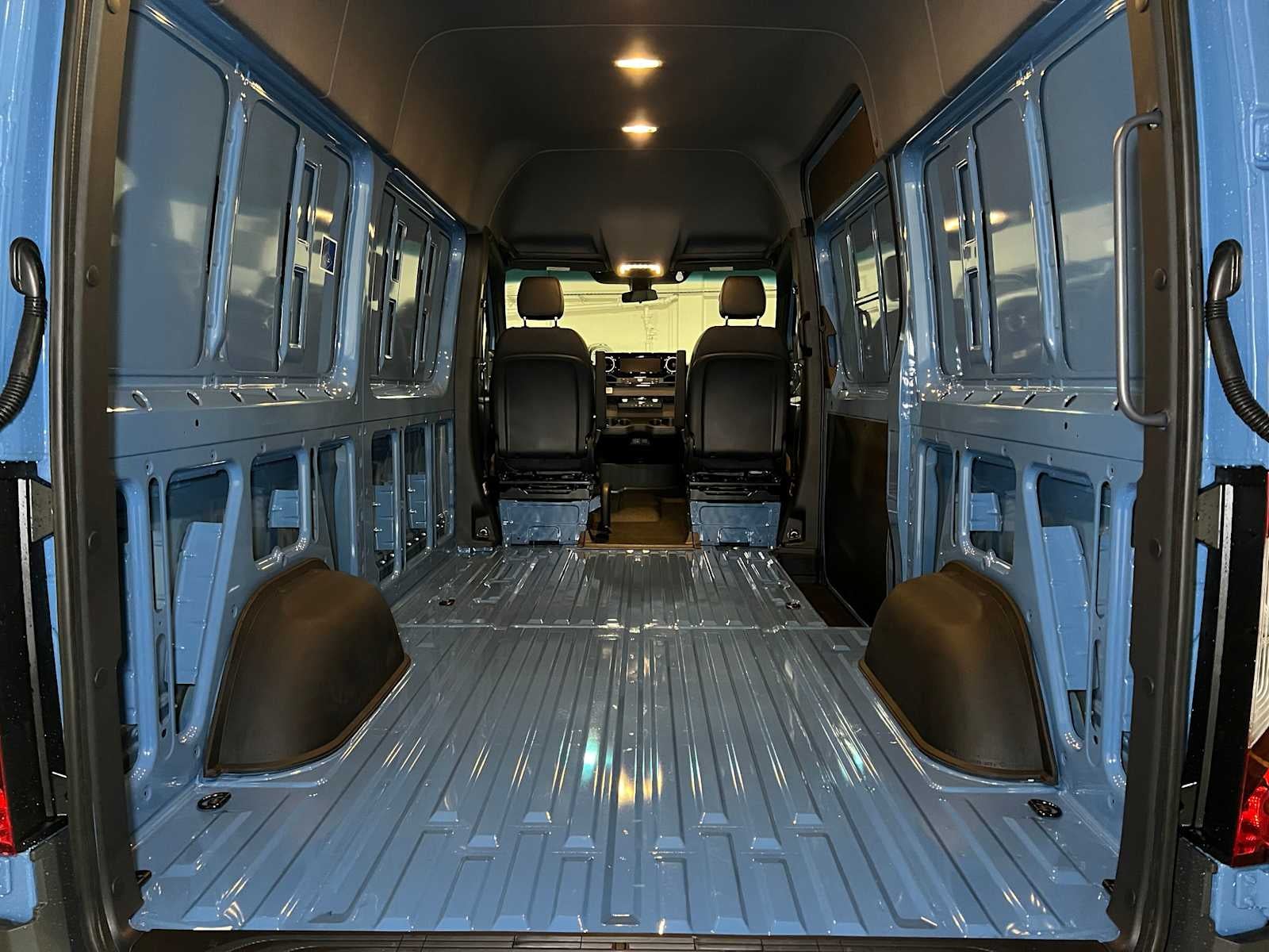 2026 Mercedes-Benz Sprinter 2500 Standard Roof I4 Diesel HO 144 AWD